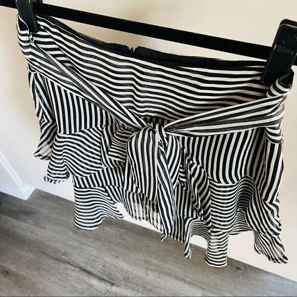 Ruffle Mini Skirt - Picture 9 of 9